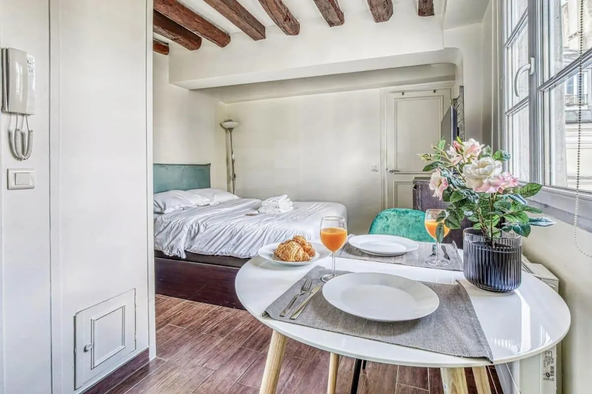 Latin Quarter & Pantheon Studio - Cityapartmentstay Apartman